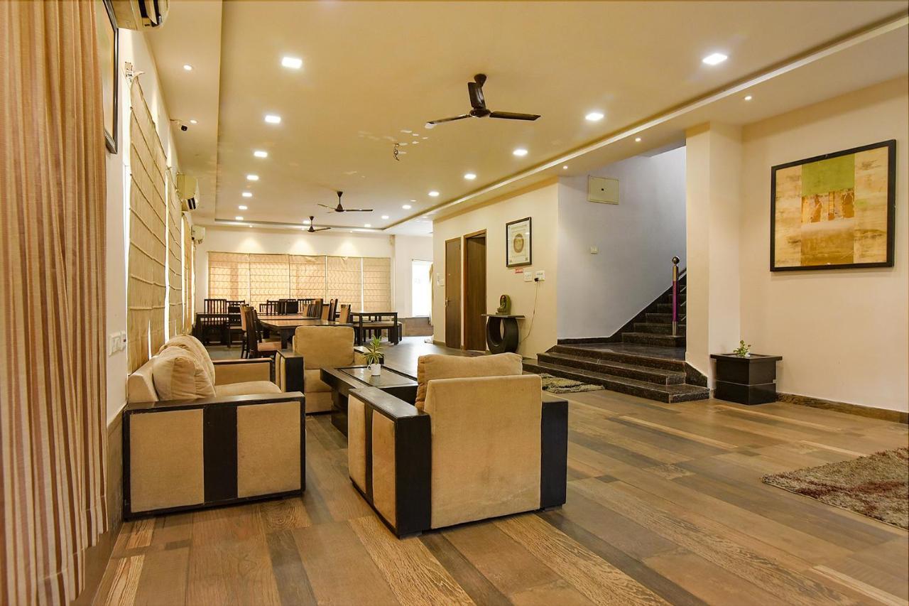 Fabhotel All In One Saltlake - Opp Bj Market Complex Calcutta Extérieur photo