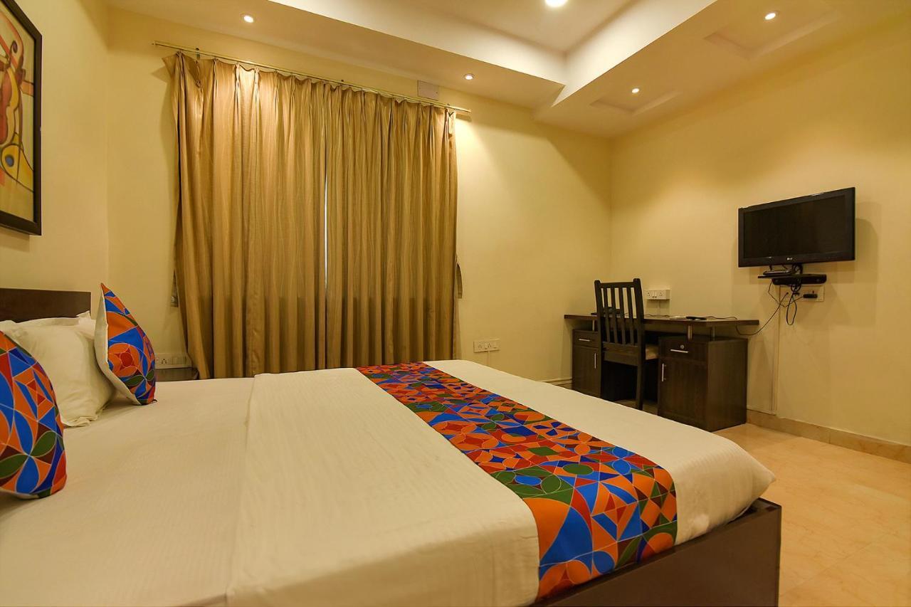 Fabhotel All In One Saltlake - Opp Bj Market Complex Calcutta Extérieur photo