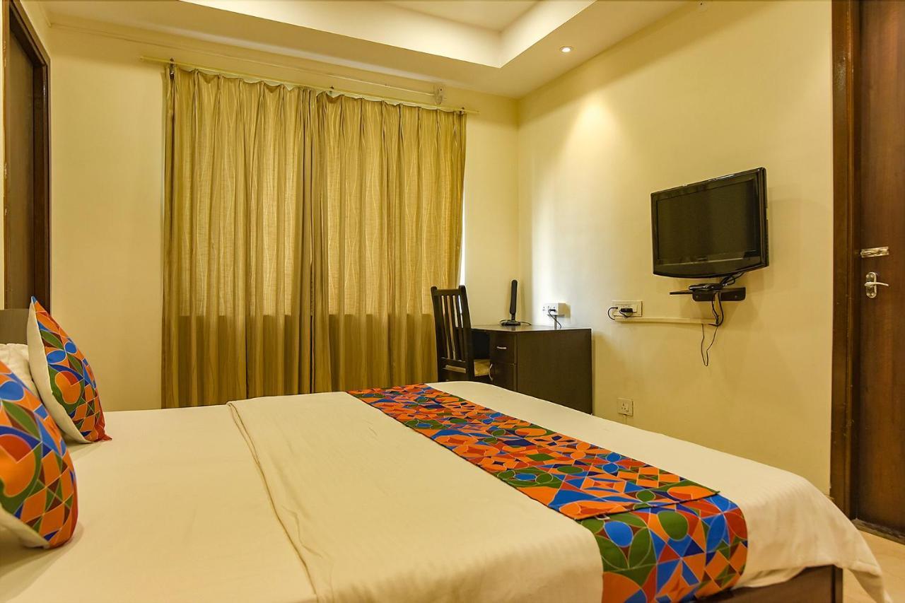 Fabhotel All In One Saltlake - Opp Bj Market Complex Calcutta Extérieur photo